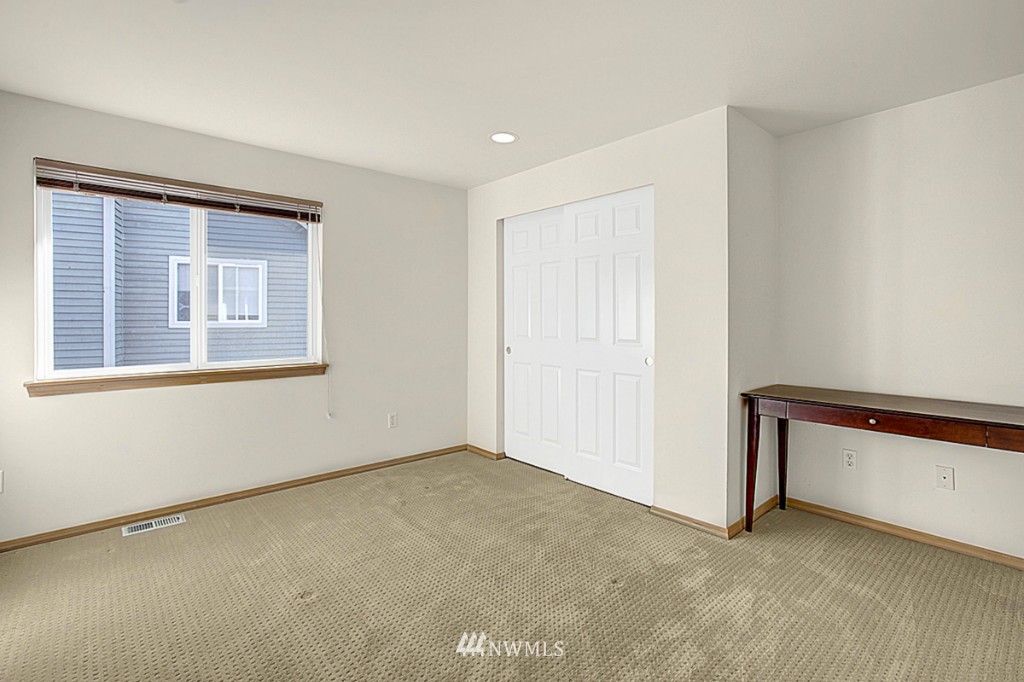 4312 Northeast 9th Place Renton, WA 98059 - Photo 11 of 15