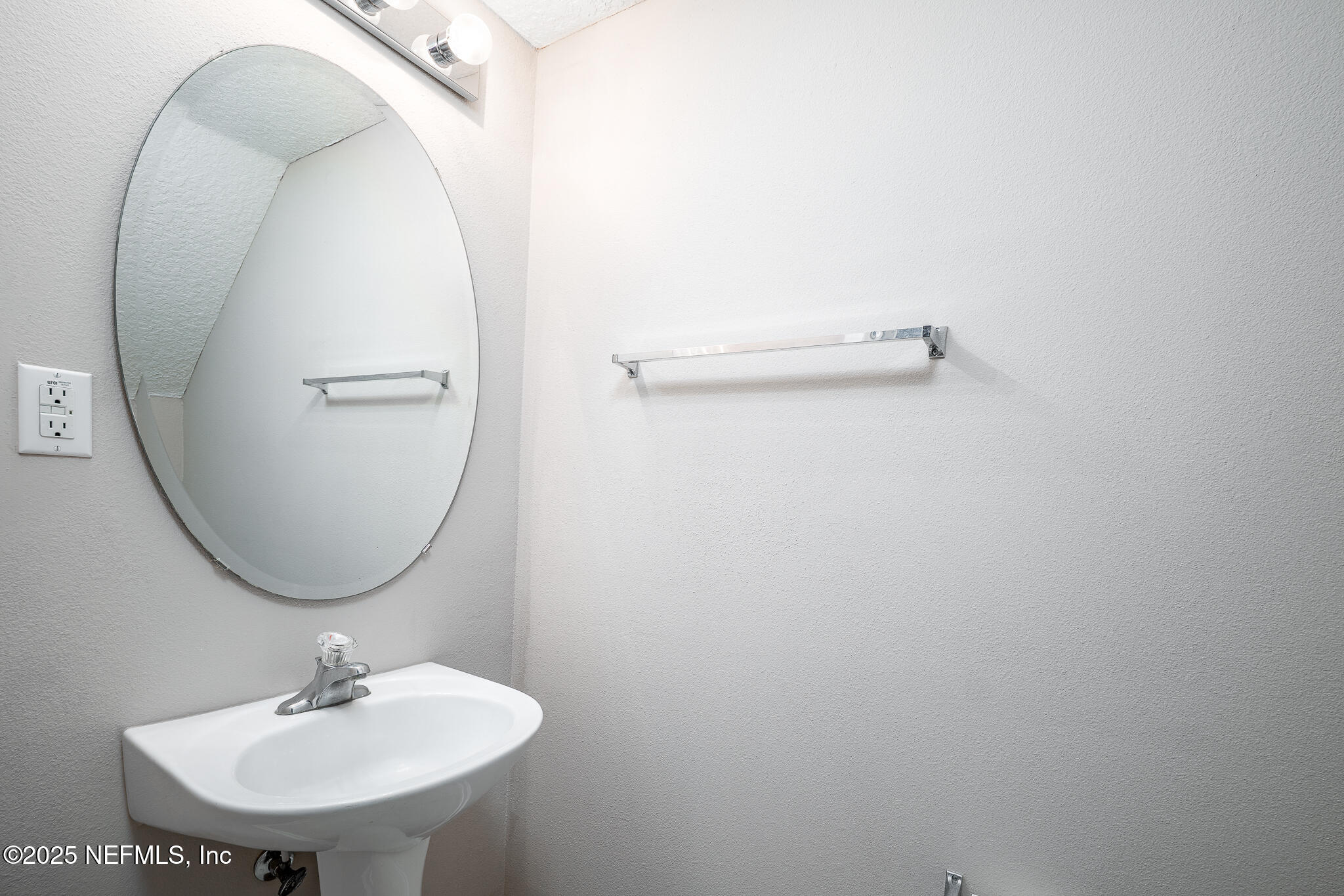 6700 Bowden Road, Unit 905 Jacksonville, FL 32216 - Photo 12 of 23 11 Half Bathroom