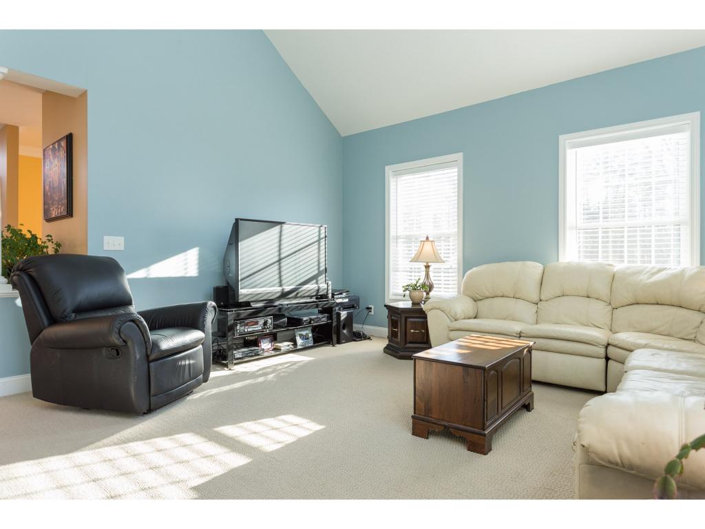 17 Williams Path Kingston, NH 03848 - Photo 13 of 32