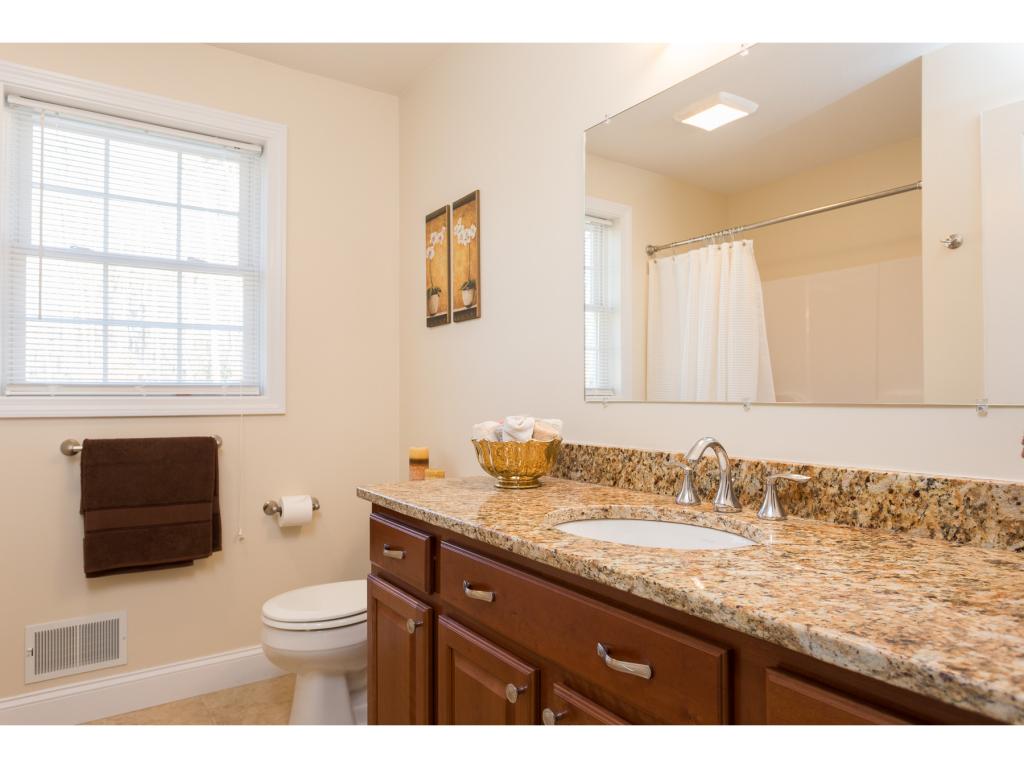 17 Williams Path Kingston, NH 03848 - Photo 23 of 32