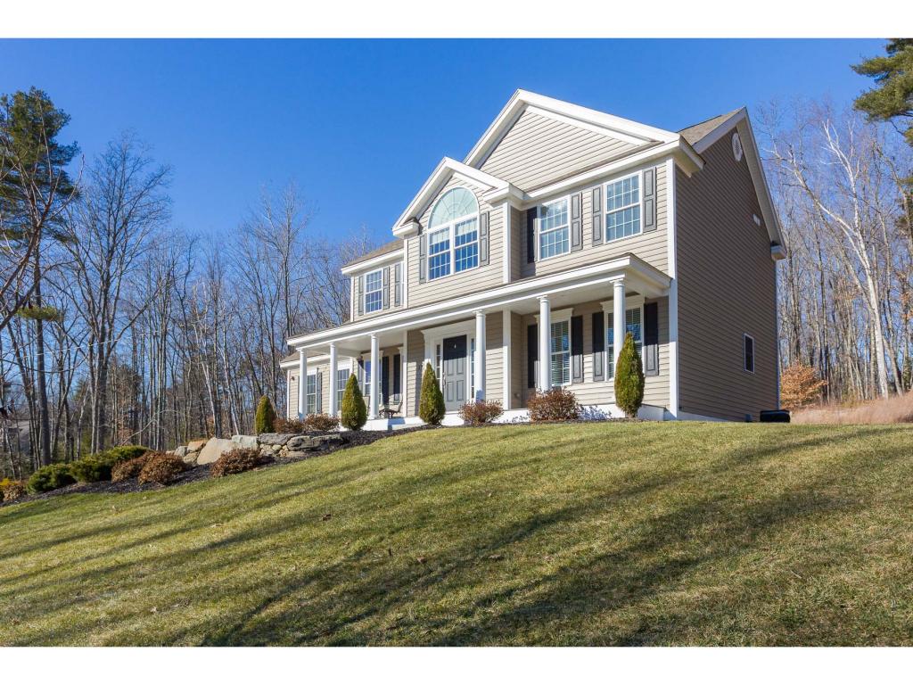 17 Williams Path Kingston, NH 03848 - Photo 24 of 32