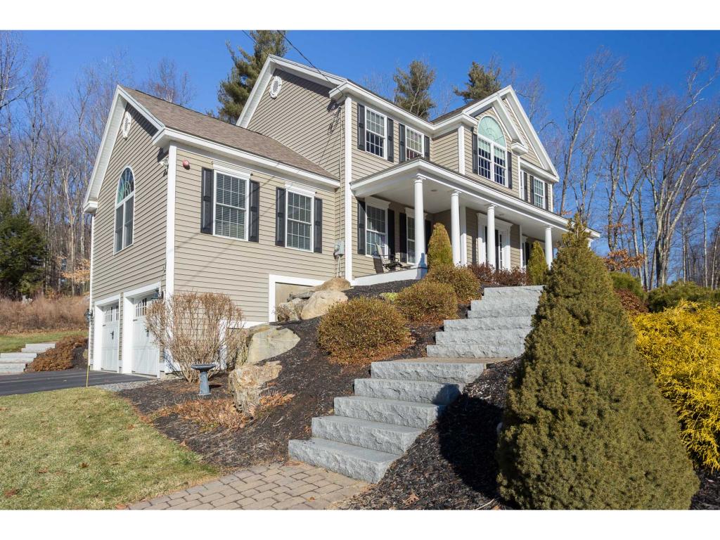 17 Williams Path Kingston, NH 03848 - Photo 25 of 32