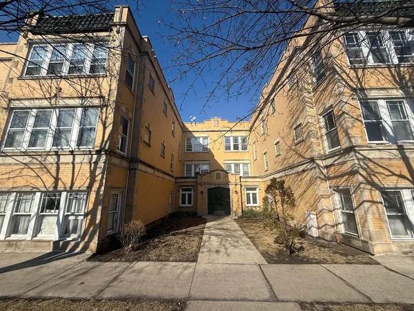 $1,300 | 6645 West 21st Street, Unit 6, Berwyn, IL 60402