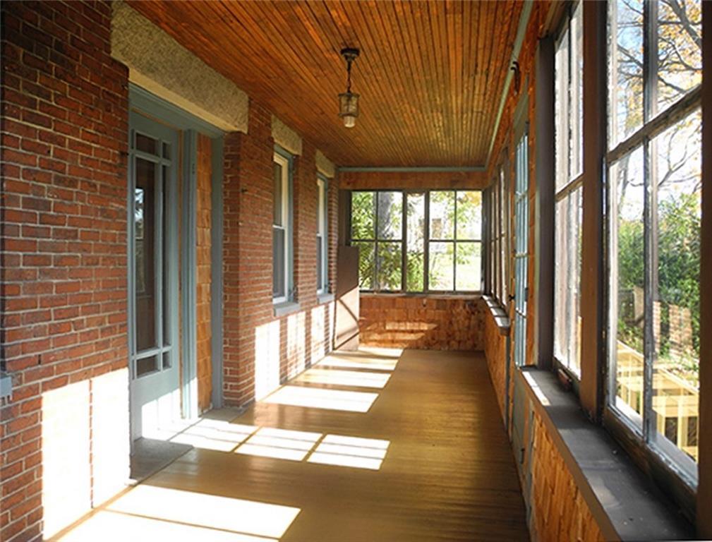 11 Cobbossee Avenue Gardiner, ME 04345 - Photo 2 of 18 Sunporch