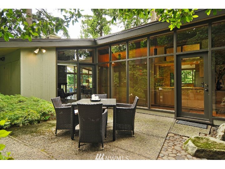 5524 Northeast Windermere Road Seattle, WA 98105 - Photo 12 of 15