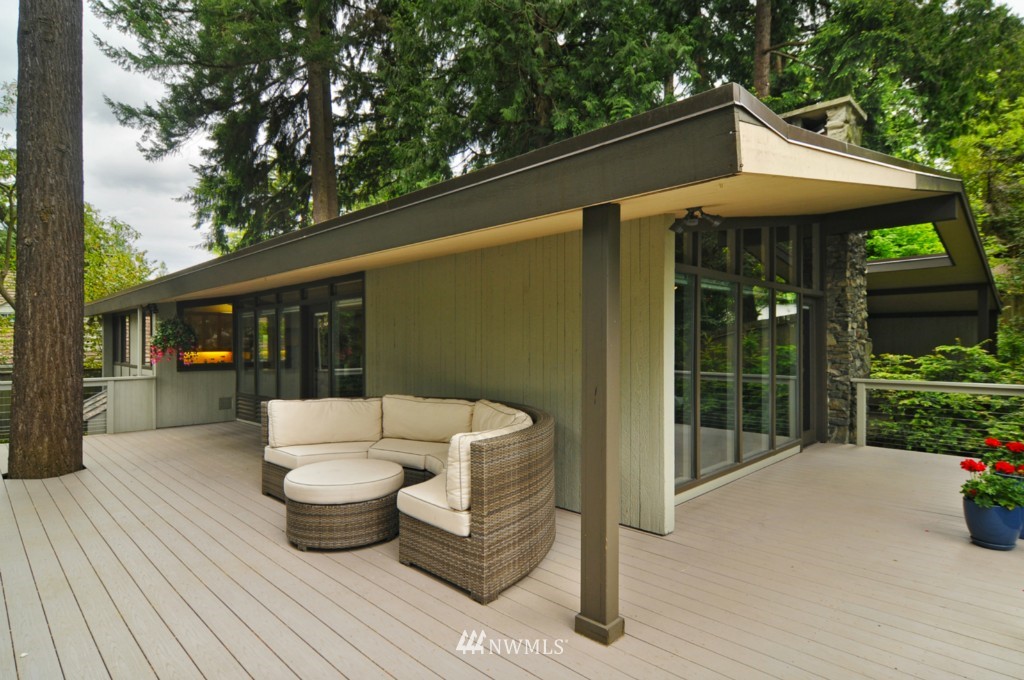 5524 Northeast Windermere Road Seattle, WA 98105 - Photo 13 of 15