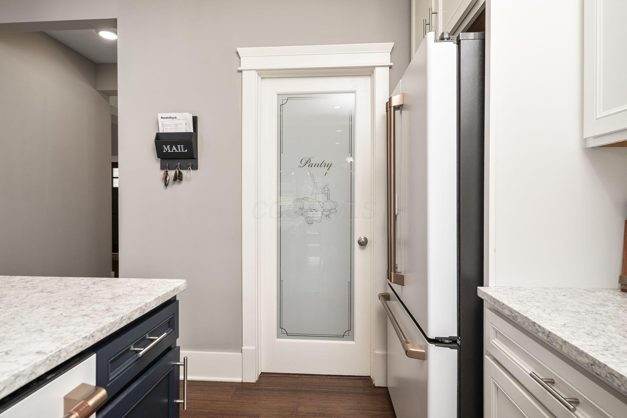 3364 Tschopp Road Northeast Lancaster, OH 43130 - Photo 27 of 80 Custom Walk-in Pantry