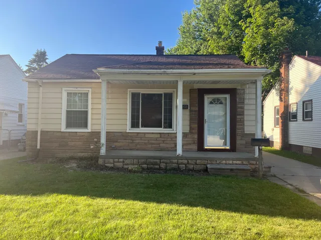 $1,350 | 26252 Eton Avenue, Dearborn Heights, MI 48125