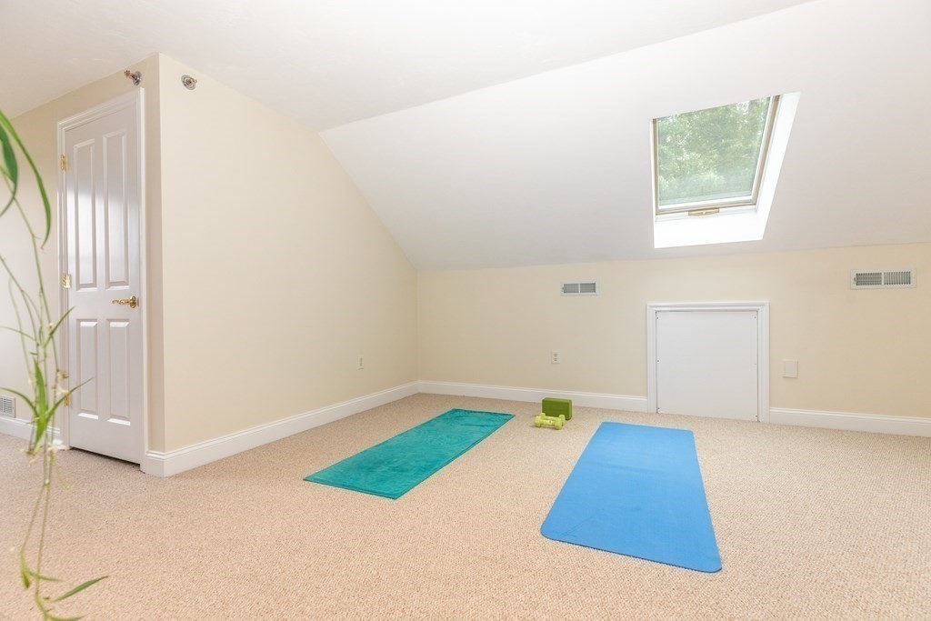216 Rangeway Road, Unit 161 Billerica, MA 01862 - Photo 32 of 39 a view of an empty room with a window
