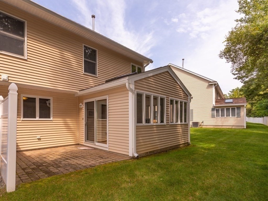 216 Rangeway Road, Unit 161 Billerica, MA 01862 - Photo 35 of 39 a view of a house with backyard