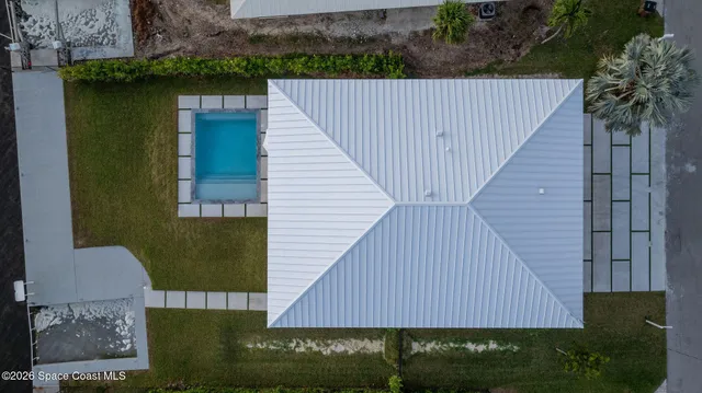 $2,200,000 | 1631 Sunrise Drive, Big Pine Key, FL 33043