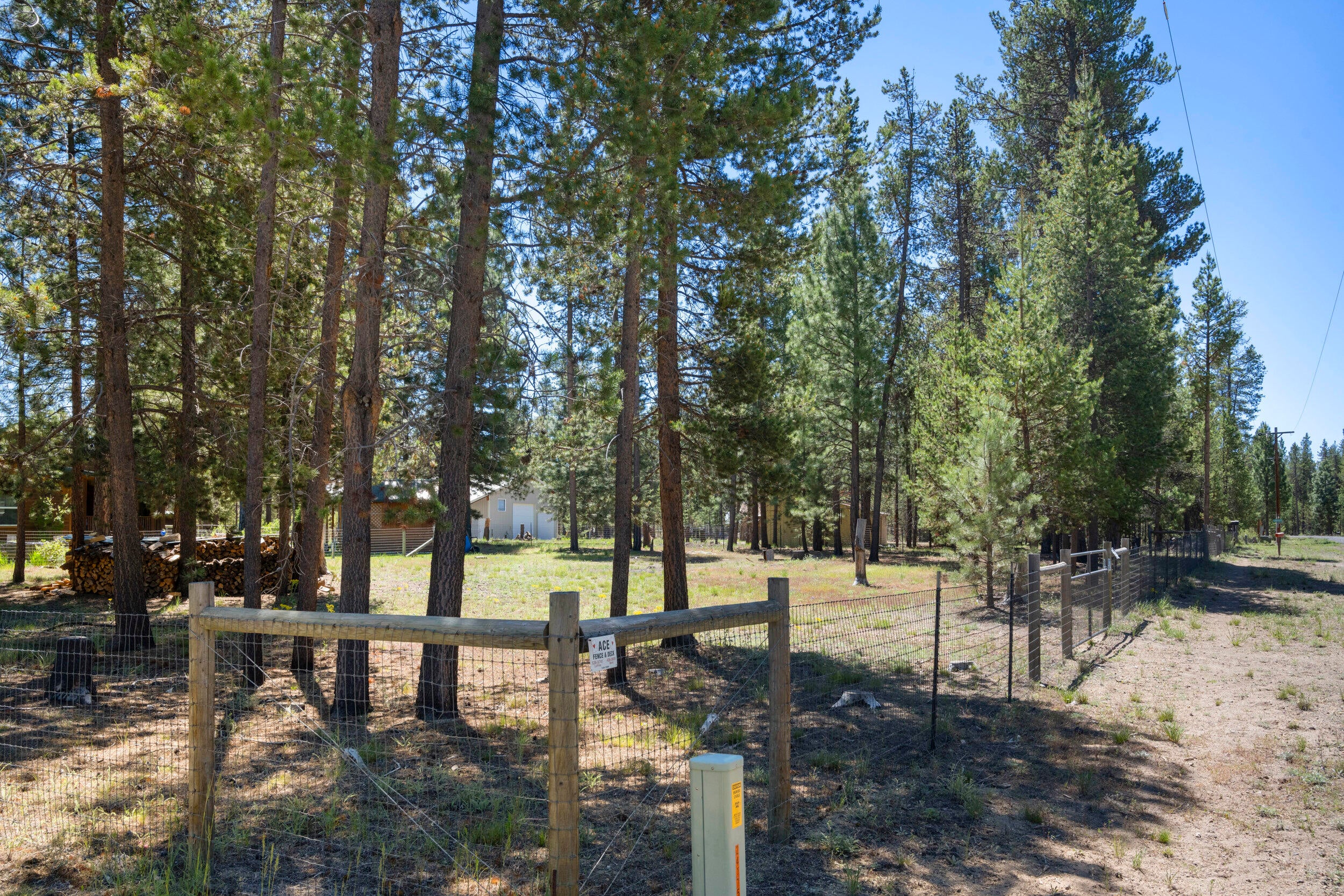 1838 Rector Drive La Pine, OR 97739 - Photo 54 of 69 yard