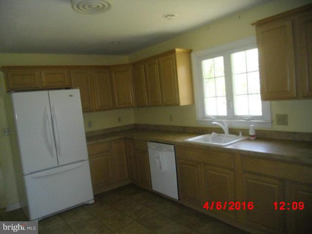 20751 Ewing Road Preston, MD 21655 - Photo 6 of 10 Kitchen