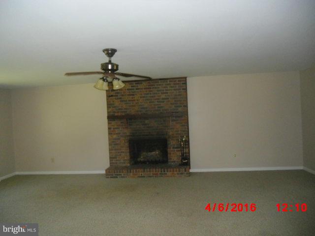 20751 Ewing Road Preston, MD 21655 - Photo 8 of 10 Living Room