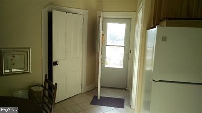 30 Cottage Avenue, Unit 3 Lancaster, PA 17602 - Photo 4 of 11 a view of an empty room