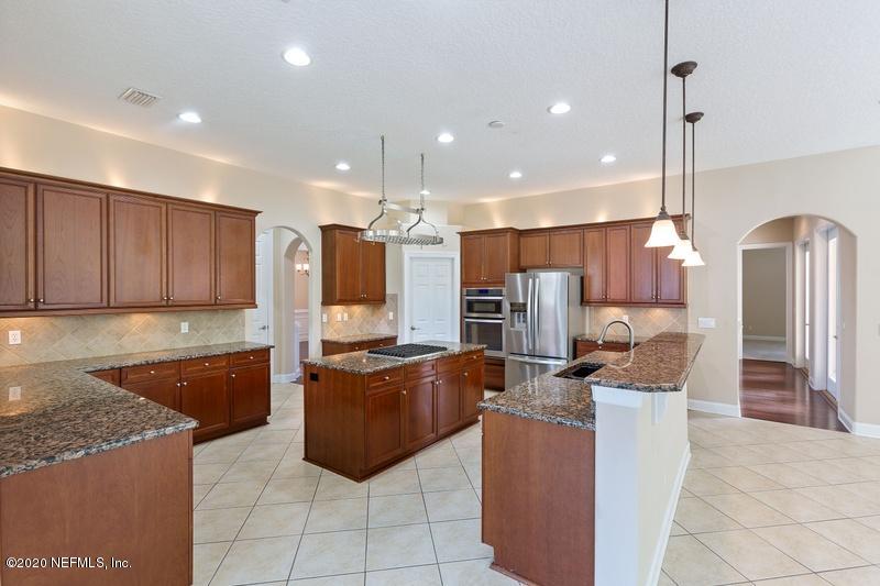 480 Sebastian Square St. Augustine, FL 32095 - Photo 17 of 46 KITCHEN