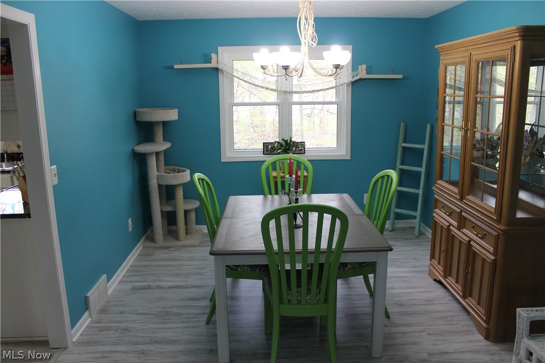 5970 Ravine Boulevard Parma, OH 44134 - Photo 11 of 35 Gallery Image 11