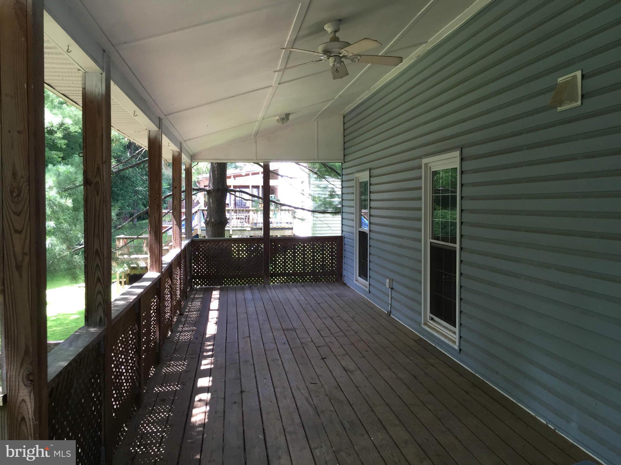 13482 Keytone Road Woodbridge, VA 22193 - Photo 3 of 18 Exterior (General)