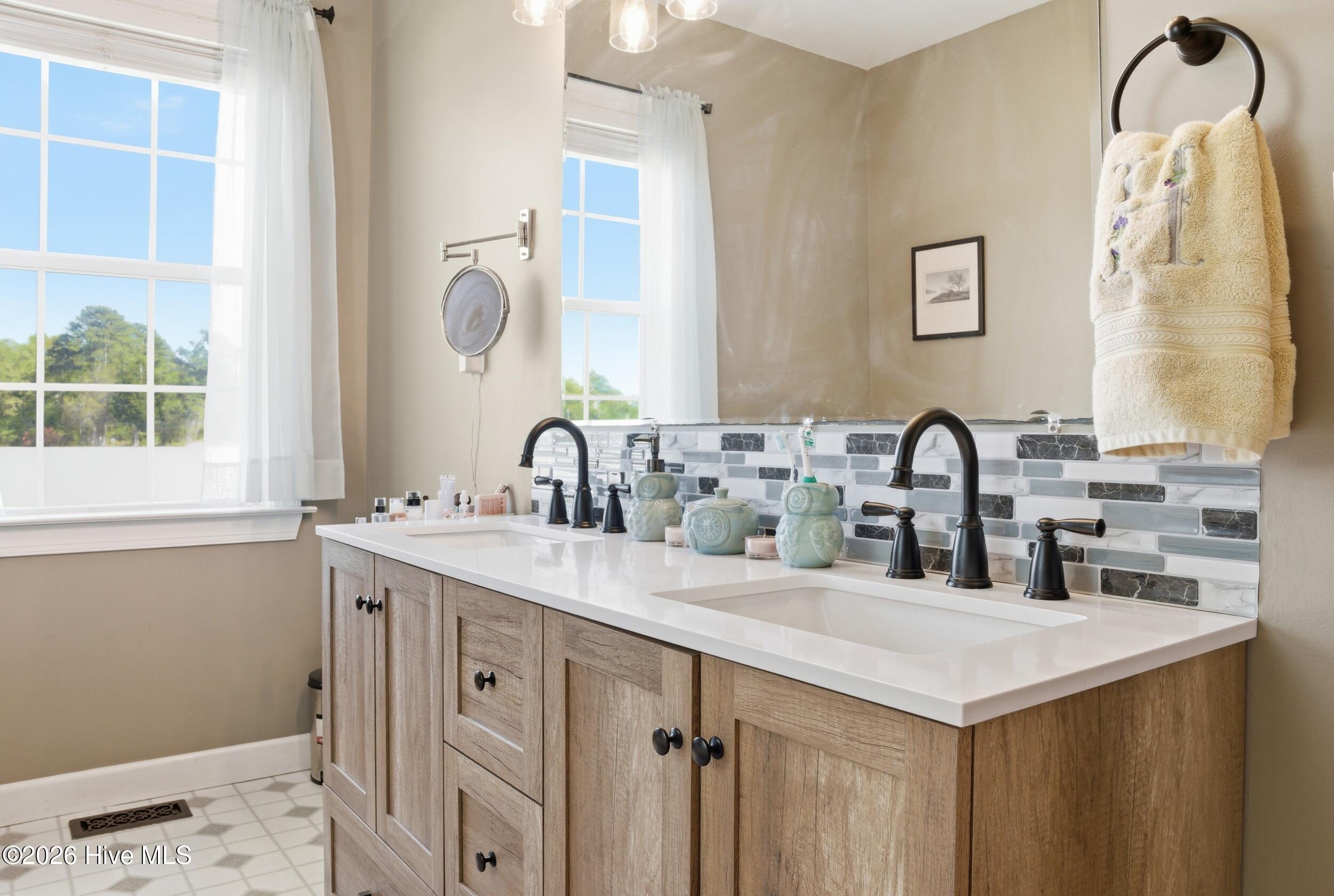 184 South Currituck Road Currituck, NC 27929 - Photo 15 of 39 DSC04146