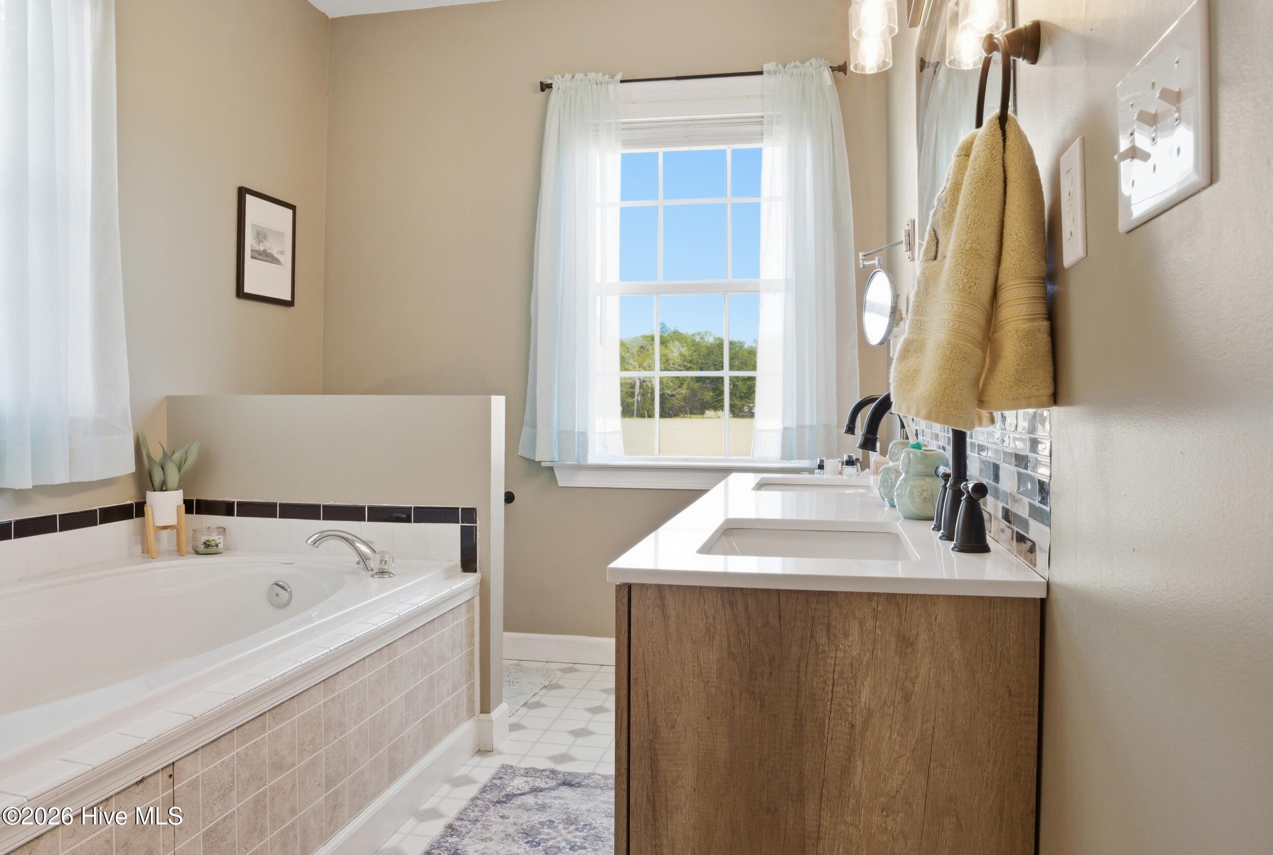 184 South Currituck Road Currituck, NC 27929 - Photo 16 of 39 DSC04143