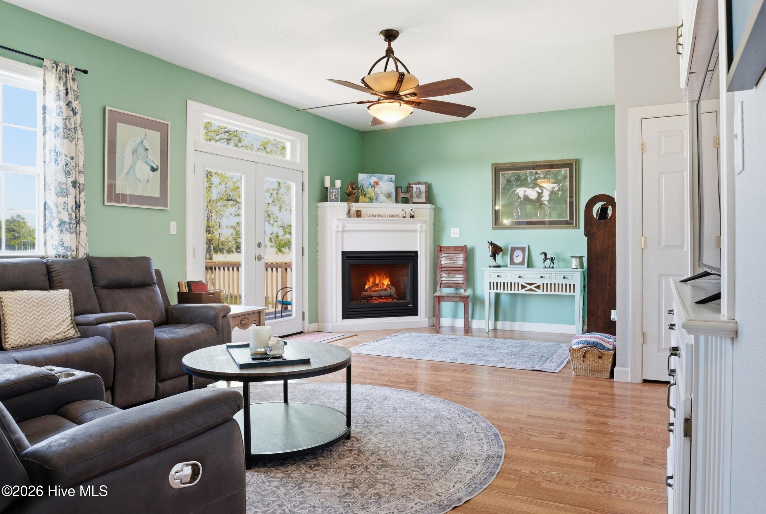 184 South Currituck Road Currituck, NC 27929 - Photo 8 of 39 DSC04164_with_fire