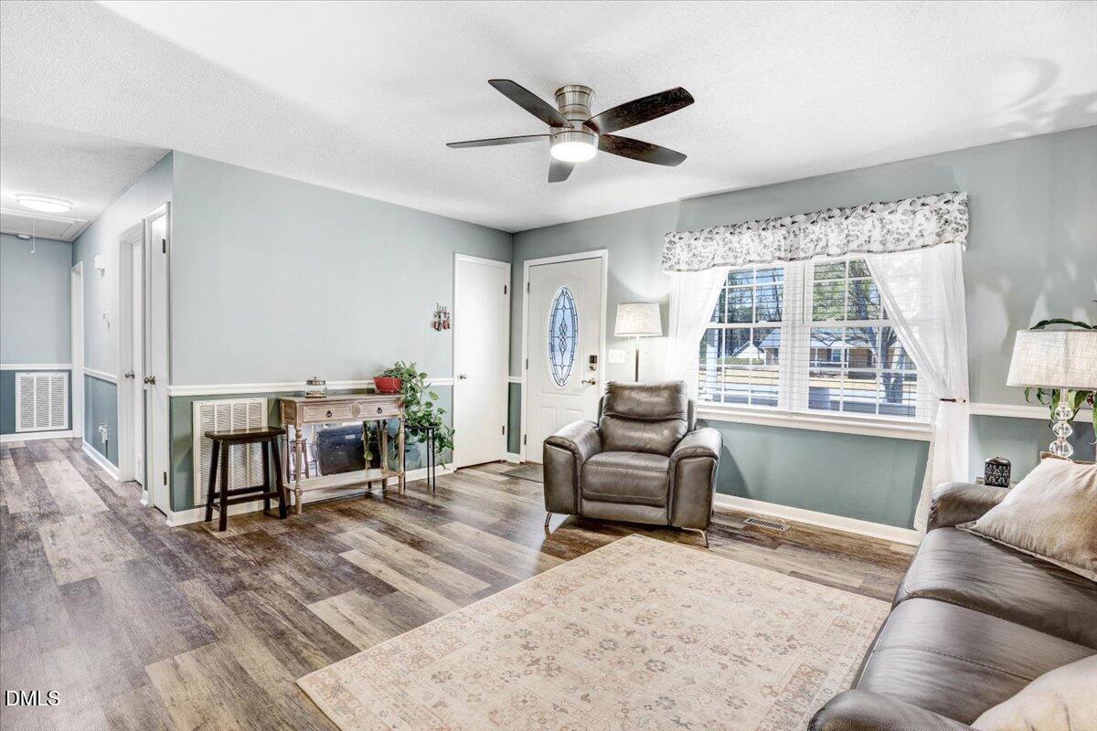 104 Old Farm Road Smithfield, NC 27577 - Photo 7 of 34 32-104 Old Farm Rd-32