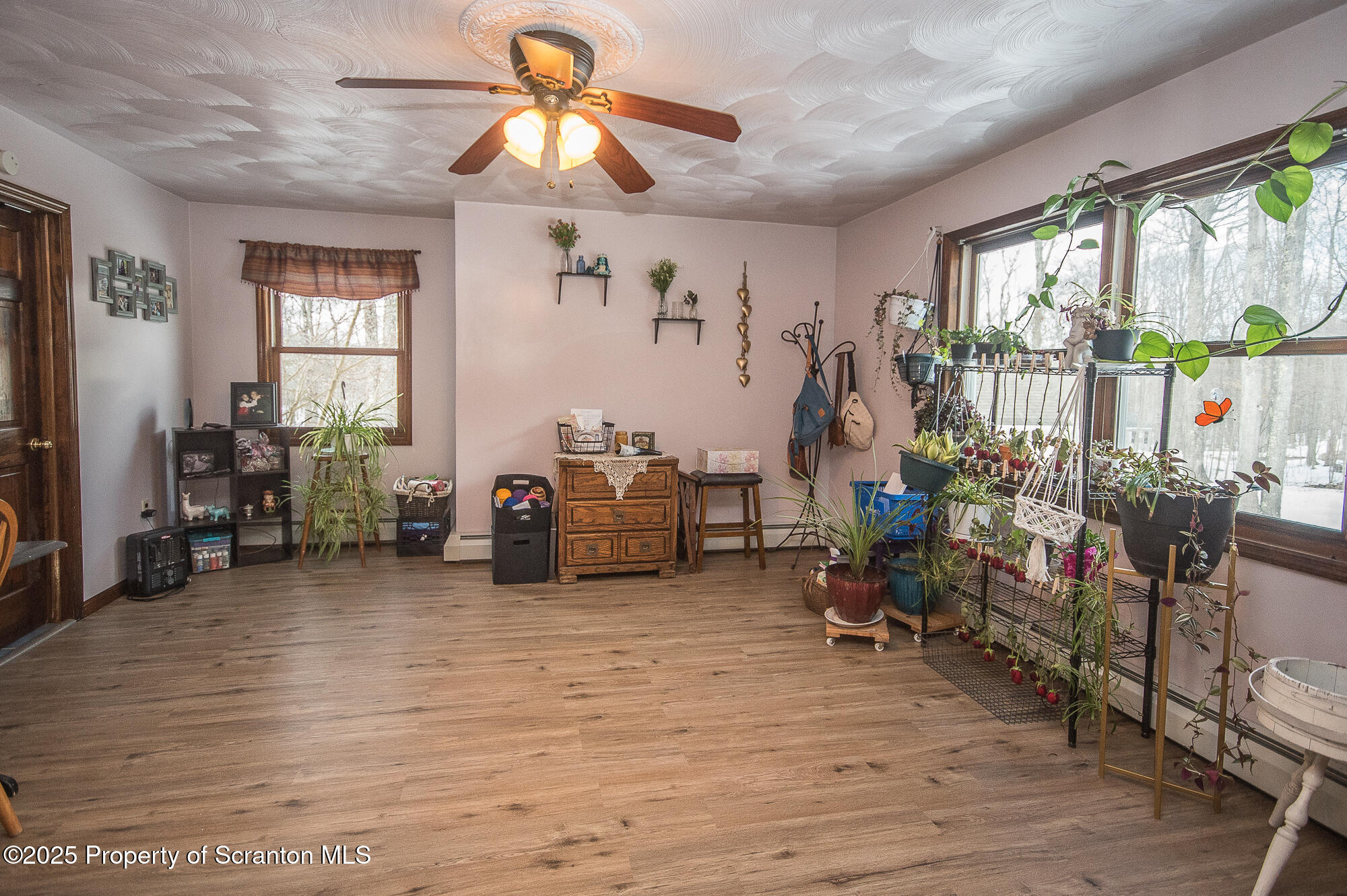 193 Flat Rock Road Forest City, PA 18421 - Photo 18 of 55 Living Room