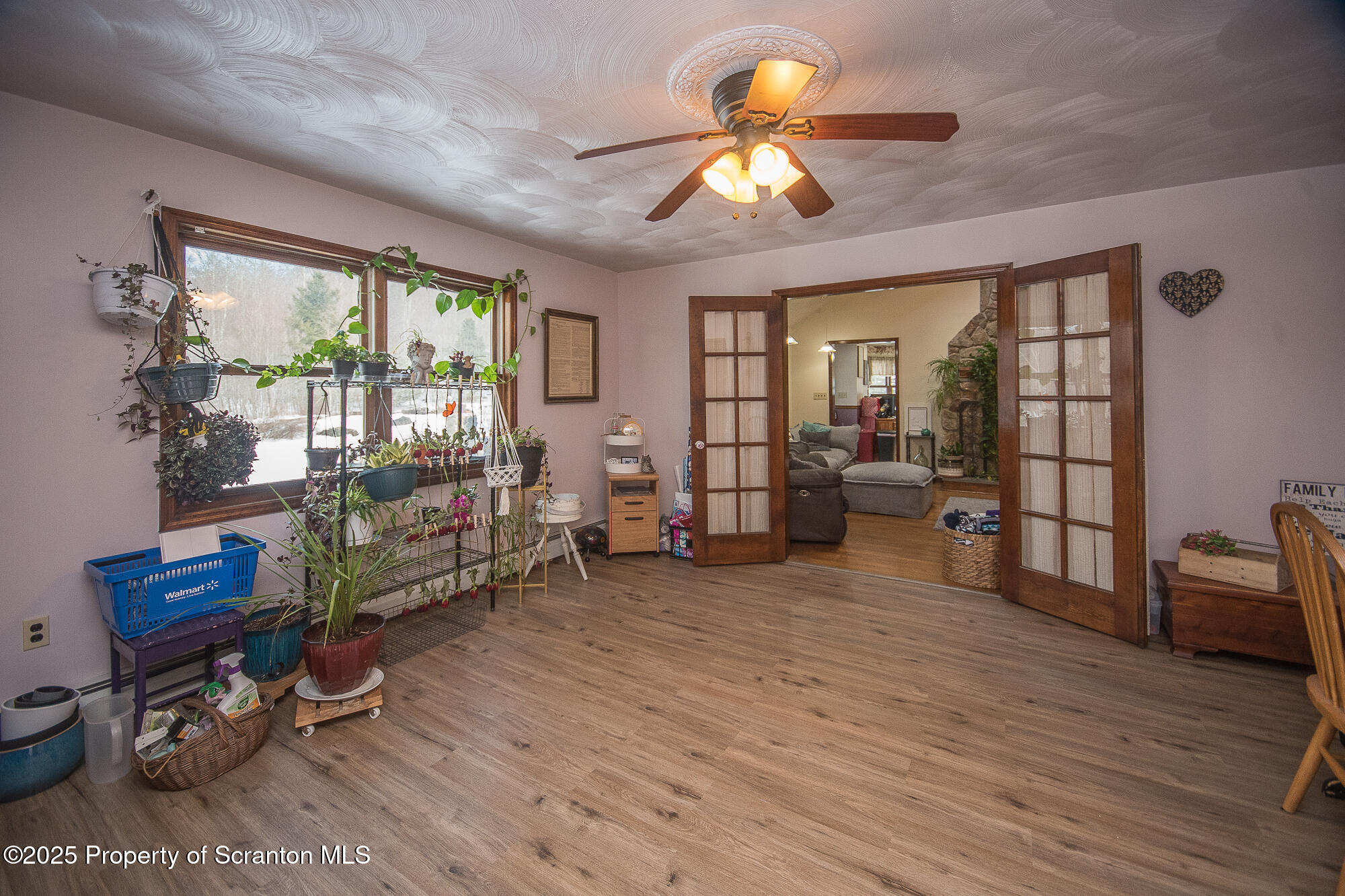 193 Flat Rock Road Forest City, PA 18421 - Photo 19 of 55 Living Room