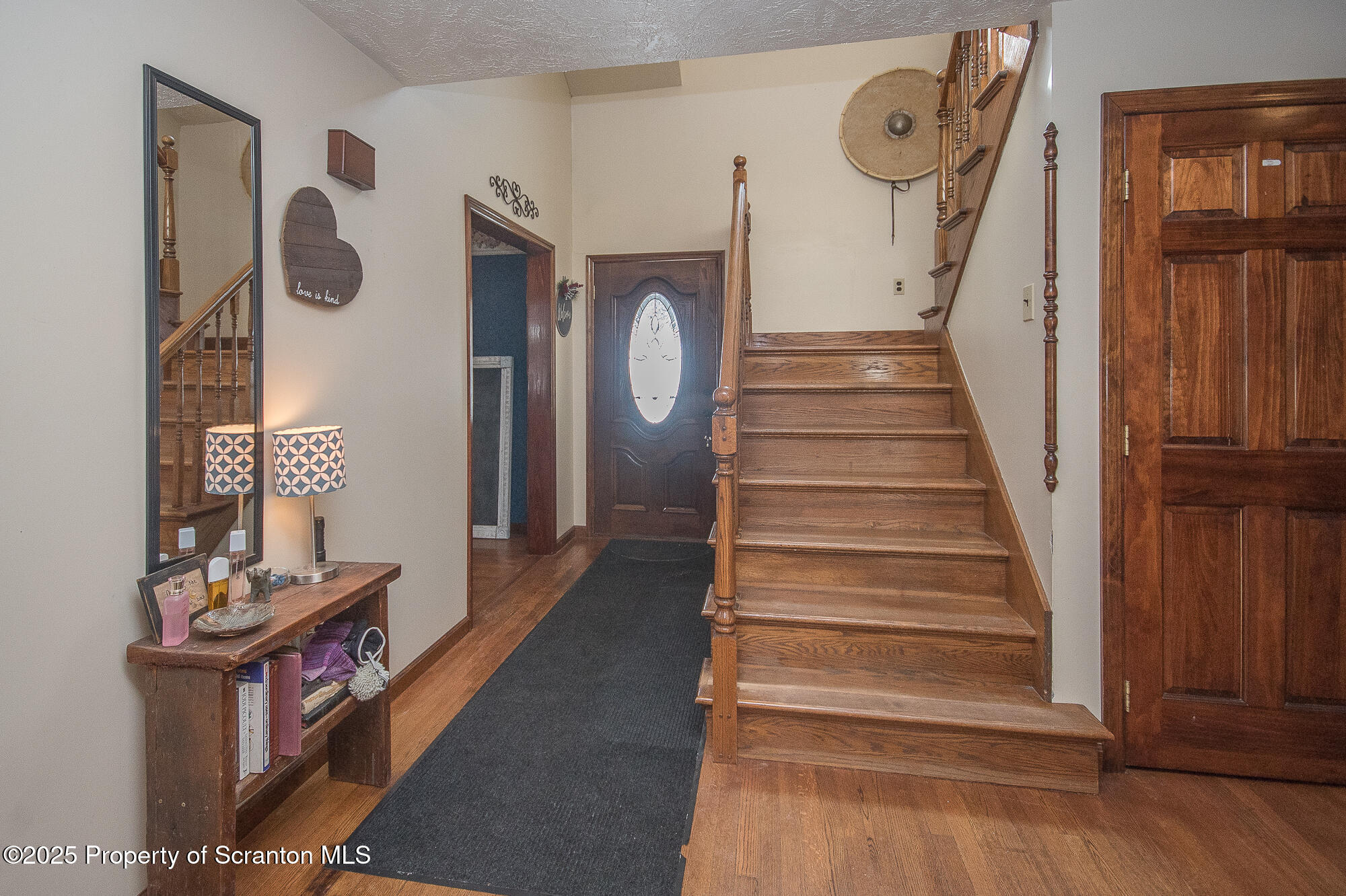 193 Flat Rock Road Forest City, PA 18421 - Photo 29 of 55 Foyer