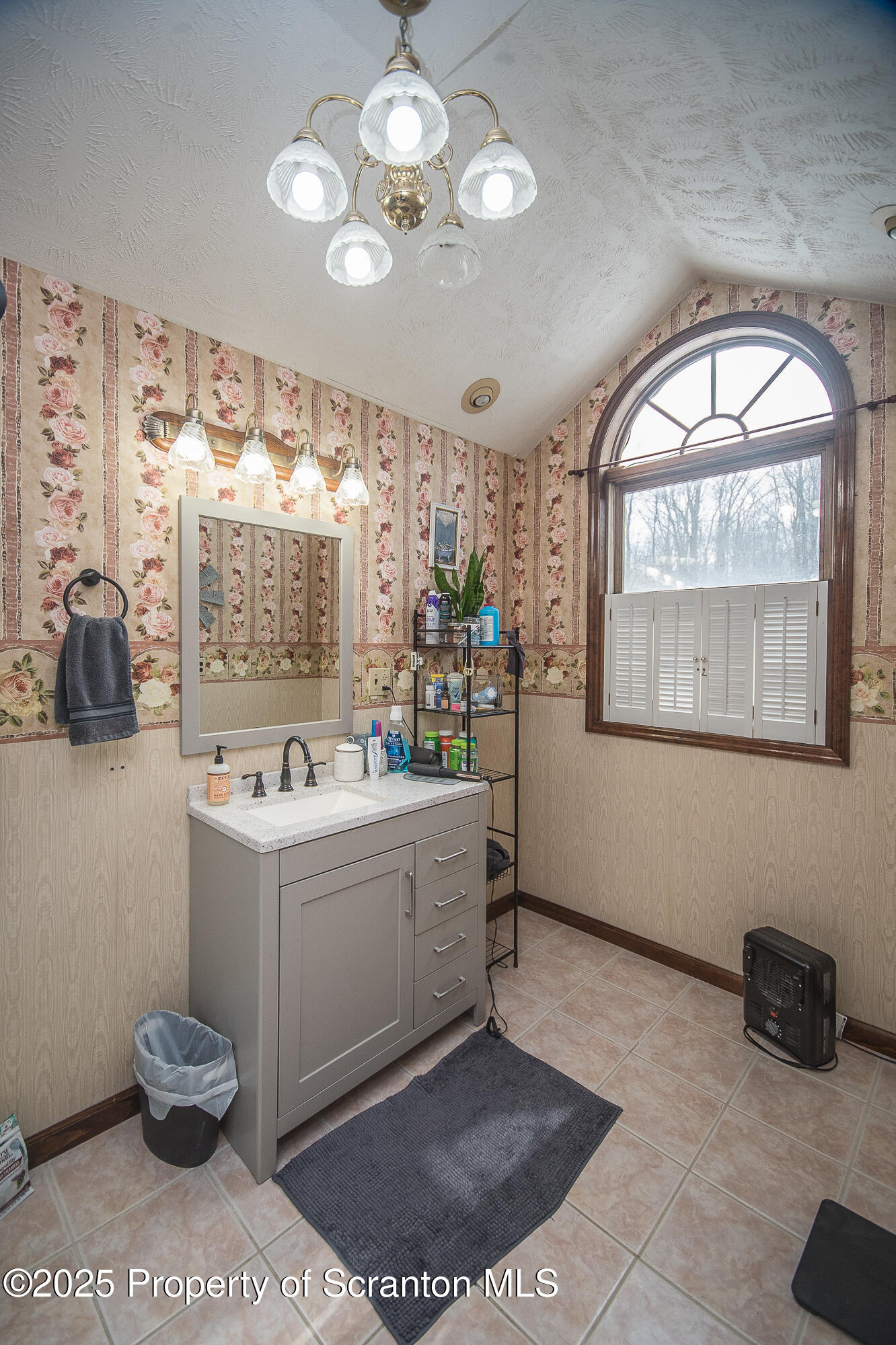 193 Flat Rock Road Forest City, PA 18421 - Photo 45 of 55 Primary Bathroom