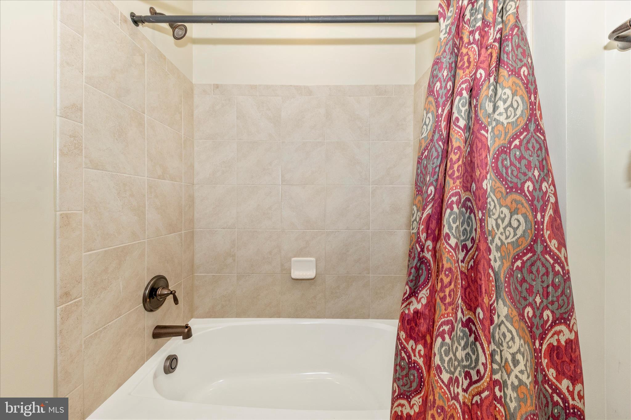 22010 Boneset Way Germantown, MD 20876 - Photo 27 of 75 Primary Bathroom