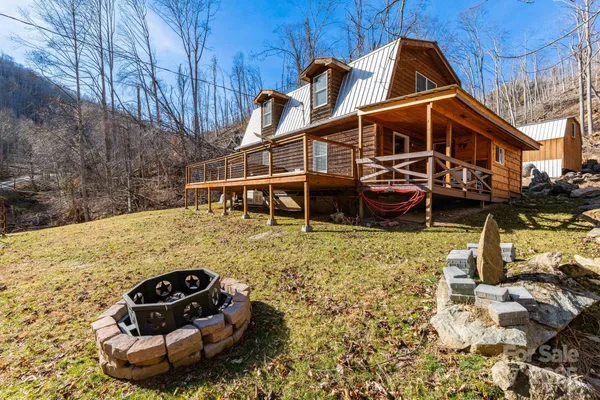 $480,000 | 1010 Melton Branch Road, Bakersville, NC 28705