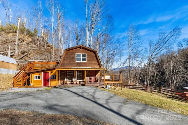 $480,000 | 1010 Melton Branch Road, Bakersville, NC 28705