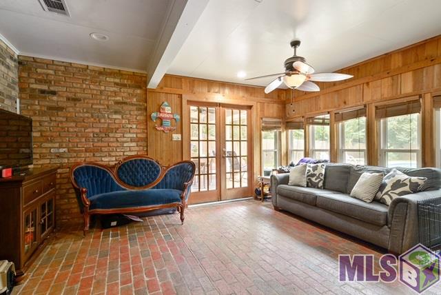 12732 Country Ridge Avenue Baton Rouge, LA 70816 - Photo 4 of 15 Sunroom