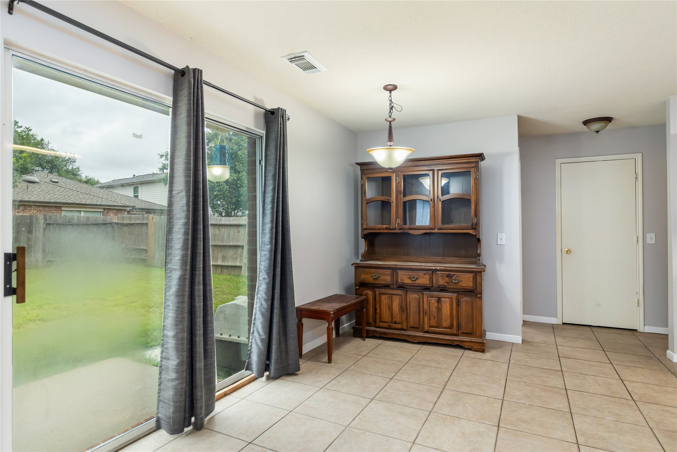 17334 Turquoise Stream Drive Houston, TX 77095 - Photo 8 of 31 17334 TURQUOISE STREAM DR HOUSTON, TX 77095