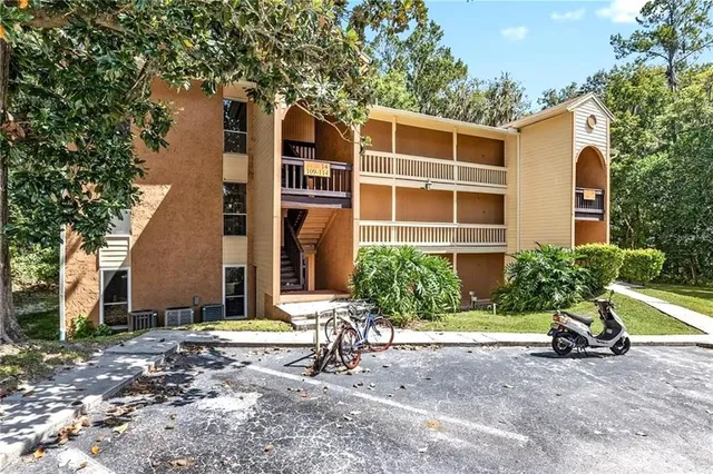 $147,500 | 1810 Northwest 23rd Boulevard, Unit 109, Gainesville, FL 32605