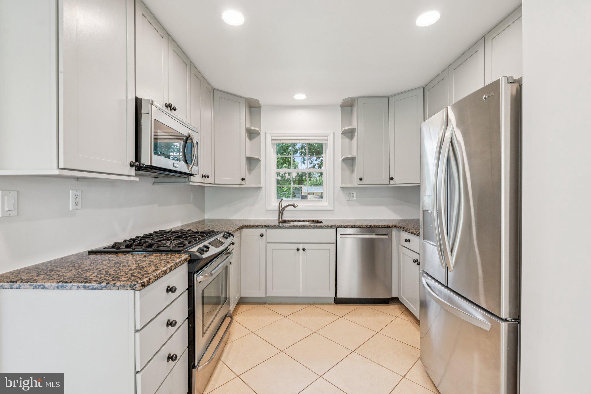 1502 Crestline Road Silver Spring, MD 20904 - Photo 13 of 39