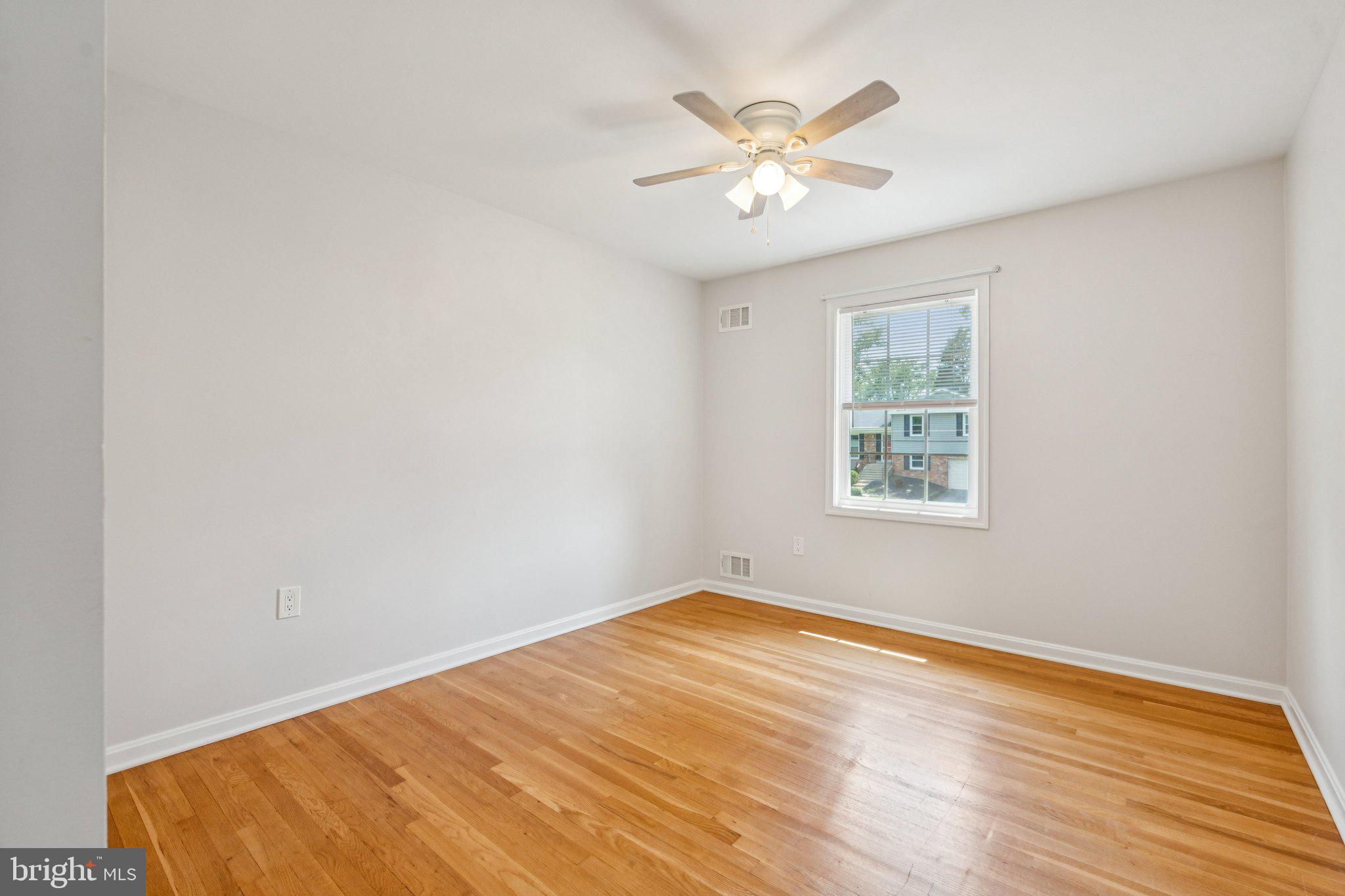 1502 Crestline Road Silver Spring, MD 20904 - Photo 18 of 39