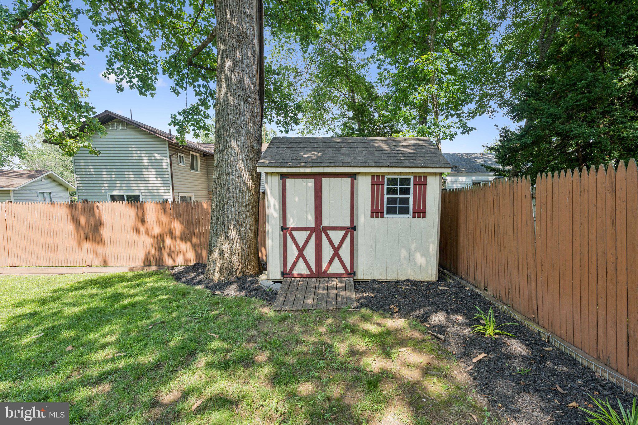 1502 Crestline Road Silver Spring, MD 20904 - Photo 34 of 39