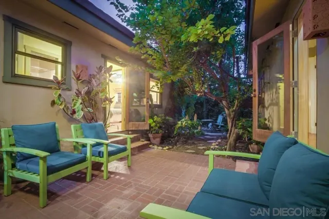 $2,625,000 | 438 Retaheim Way, La Jolla, CA 92037