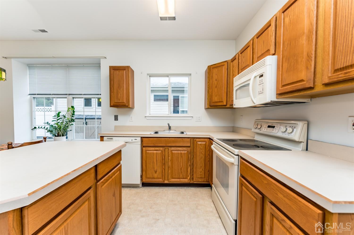17 Mayfair Road Southampton, NJ 08088 - Photo 9 of 25 Gallery Image 9