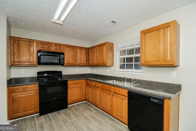 $2,275 | 2403 Brookgate Way, Ellenwood, GA 30294