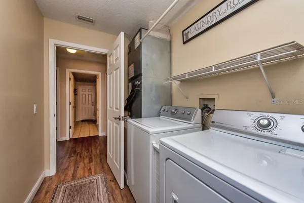 $419,000 | 1304 Gangplank Drive, Valrico, FL 33594