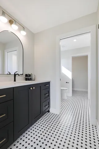 $2,100,000 | 3695 William Way, Independence, MN 55359