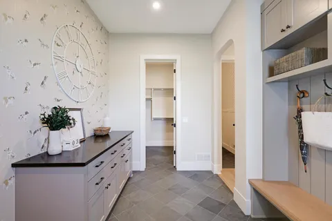 $2,100,000 | 3695 William Way, Independence, MN 55359