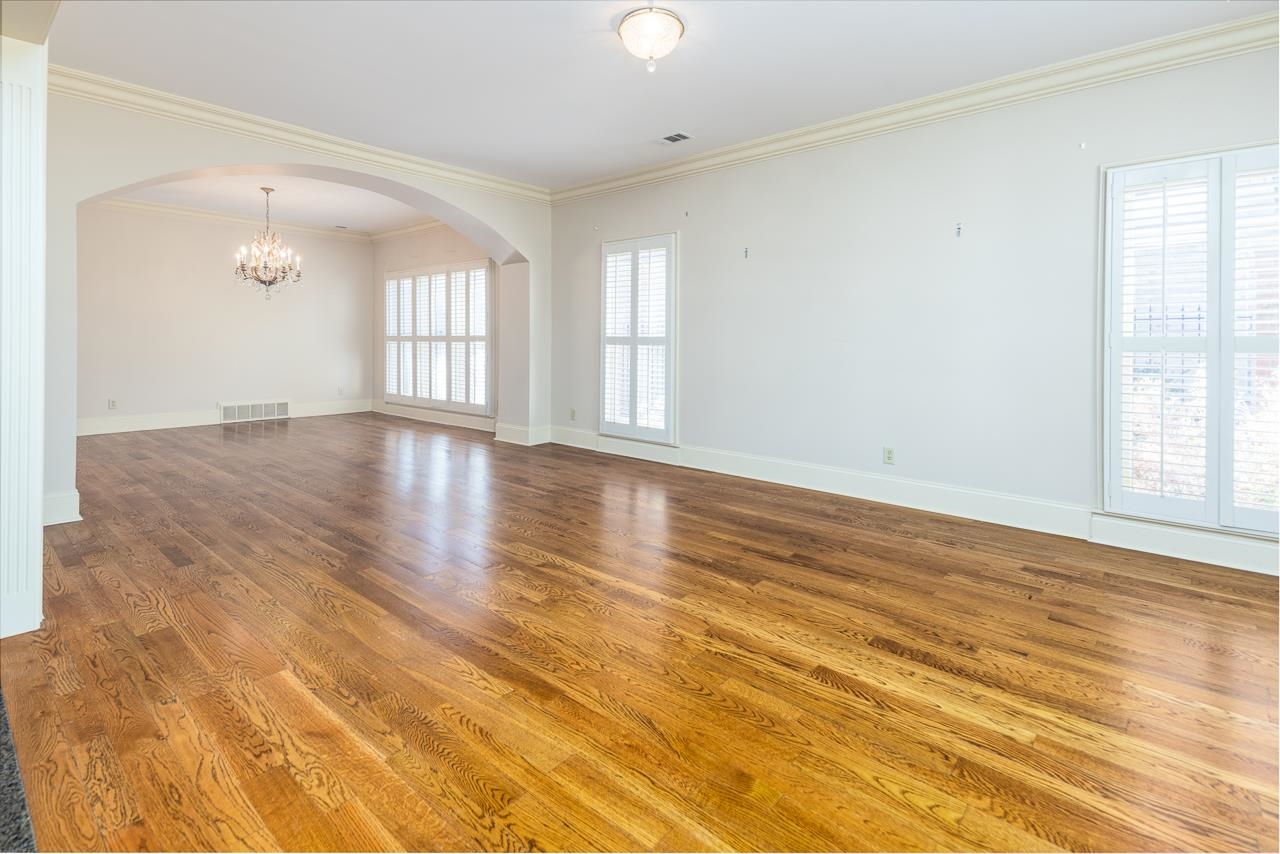 1738 Allenby Road Germantown, TN 38139 - Photo 4 of 24 Gallery Image 4