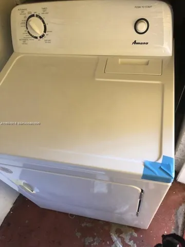 a view of utility room