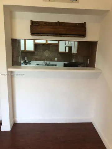 a view of a microwave oven