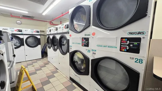 $315,000 | 175-20 Wexford Terrace, Unit 3S | Jamaica Estates