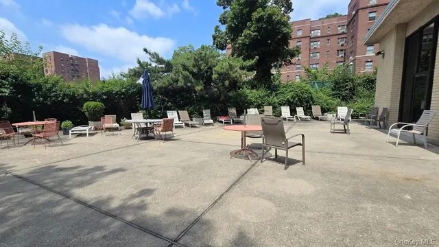 $315,000 | 175-20 Wexford Terrace, Unit 3S | Jamaica Estates